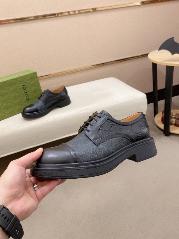 Gucci Men's lace-up derby shoe