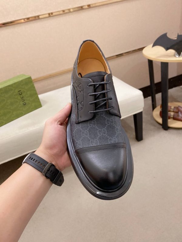 Gucci Men's lace-up derby shoe
