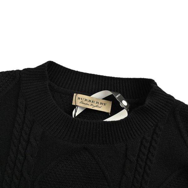 Burberry Nolen Cotton Crew Neck Sweatshirt- Black (7) Burberry Nolen Cotton Crew Neck Sweatshirt- Black