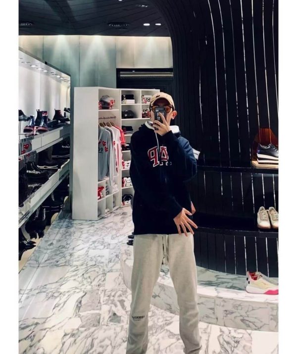 Fear of God ESSENTIALS logo-print Track Pants- Grey