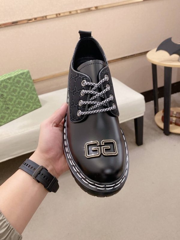 _Gucci black leather canvas derby shoes. (9) Gucci black leather canvas derby shoes.