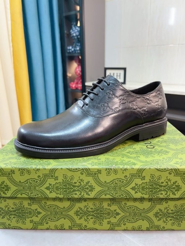 Gucci black leather men's lace-up formal shoes