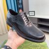Gucci black leather men's lace-up formal shoes