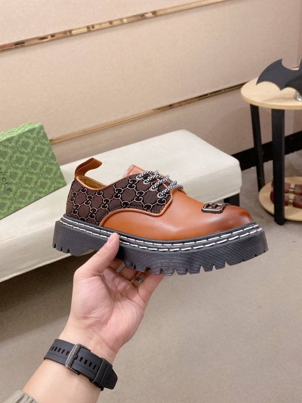 Gucci leather canvas platform derby shoes. (7) Gucci leather canvas platform derby shoes.