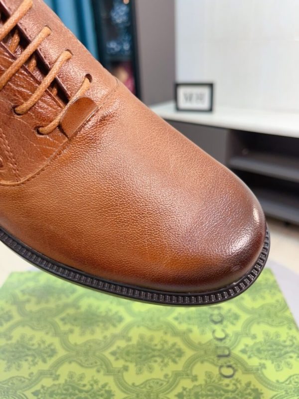Gucci men's brown leather lace-up formal shoes