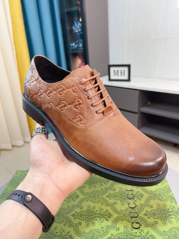 Gucci men's brown leather lace-up formal shoes