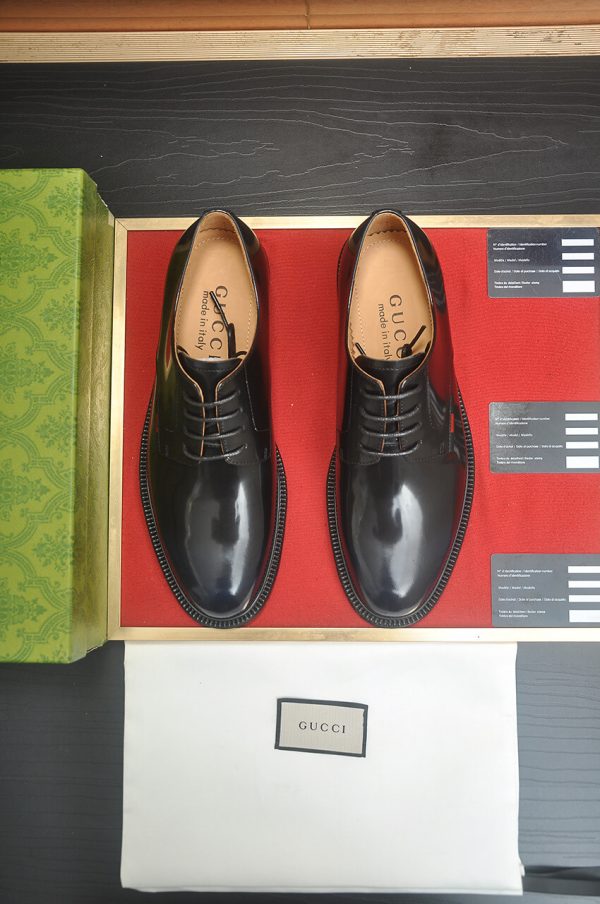 Gucci men's leather derby shoes