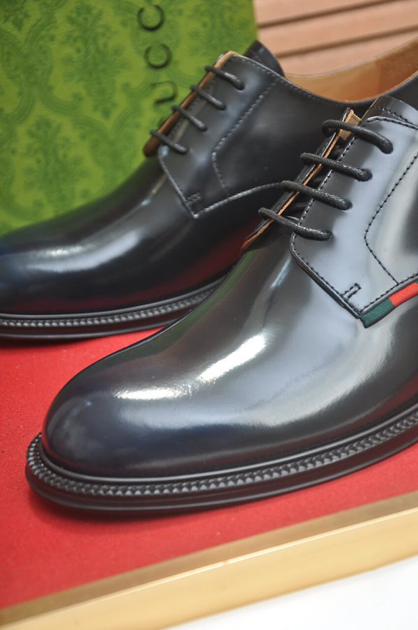 Gucci men's leather derby shoes