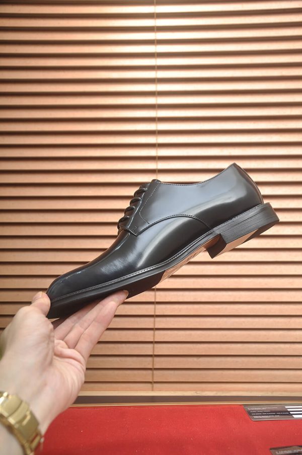 Gucci men's leather derby shoes