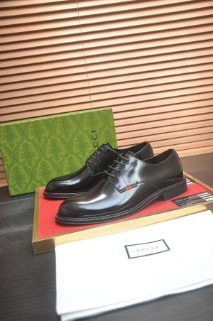 Gucci men's leather derby shoes