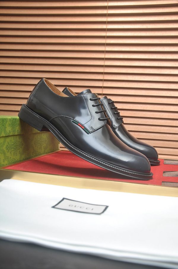 Gucci men's leather derby shoes