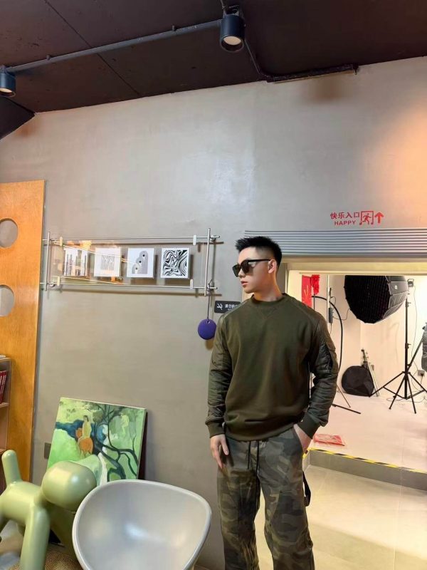 Moncler Panelled Cotton Sweatshirt- Olive Green