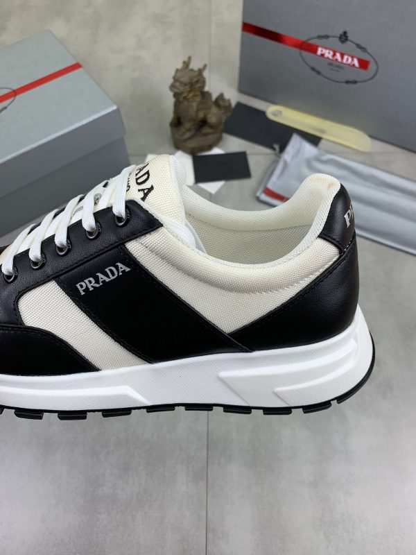Prada Prax 01 men's sneakers black and white. (13) Prada Prax 01 men's sneakers black and white.