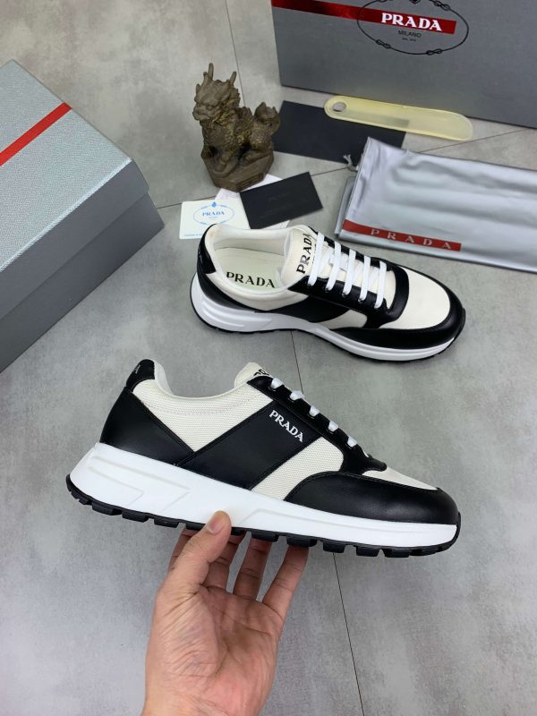 Prada Prax 01 men's sneakers black and white. (14) Prada Prax 01 men's sneakers black and white.