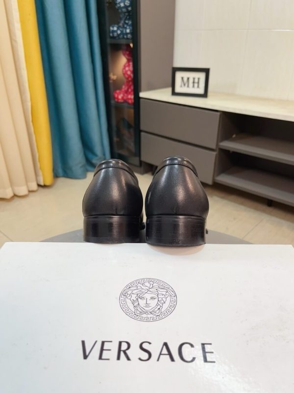 Versace Black leather loafer