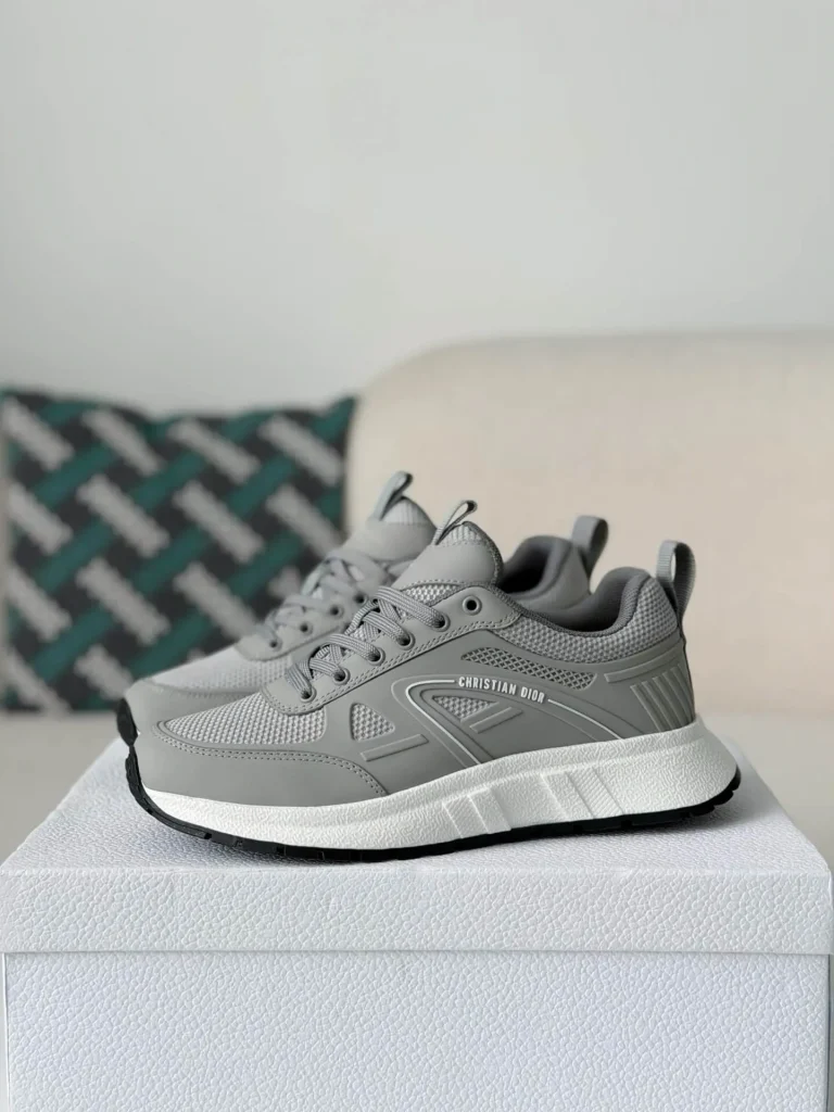 20251130044559176449235982896