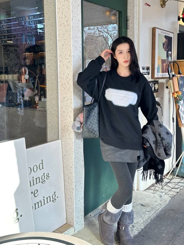 Alexander Wang Essential Terry Crew Sweatshirt- Black (3) Alexander Wang Essential Terry Crew Sweatshirt- Black