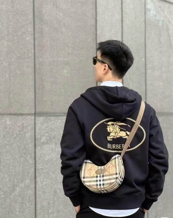 Burberry "Equestrian Knight Design" Logo Cotton Hoodie- Black