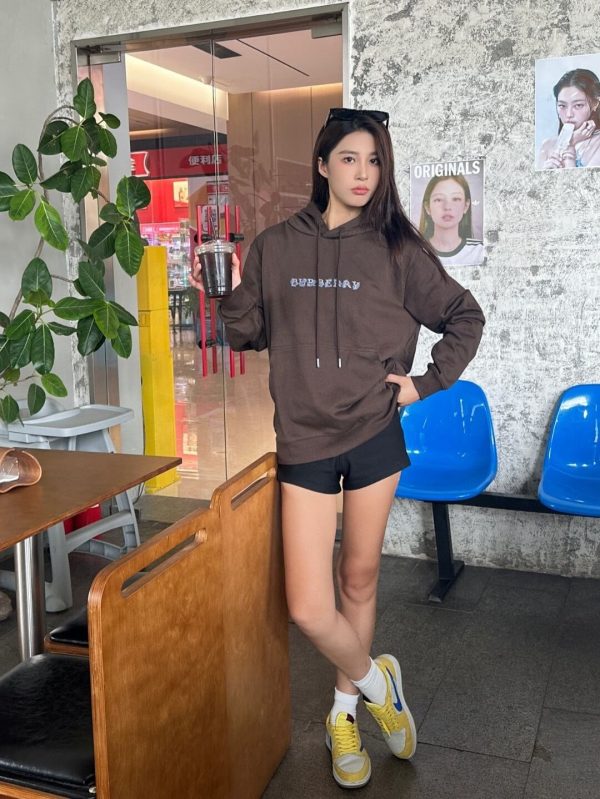 Burberry Letter Print on Chest Hoodie- Brown (4) Burberry Letter Print on Chest Hoodie- Brown