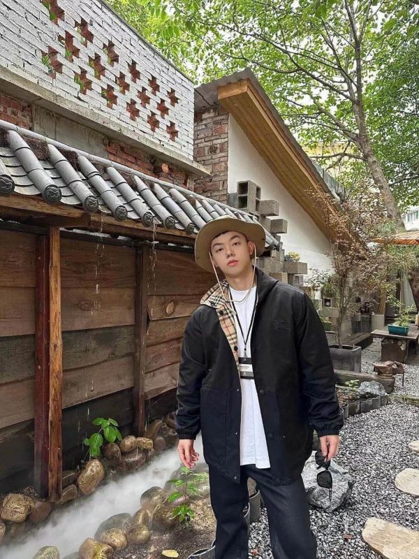 Burberry Reversible Check Hooded Jacket- Archive Beige