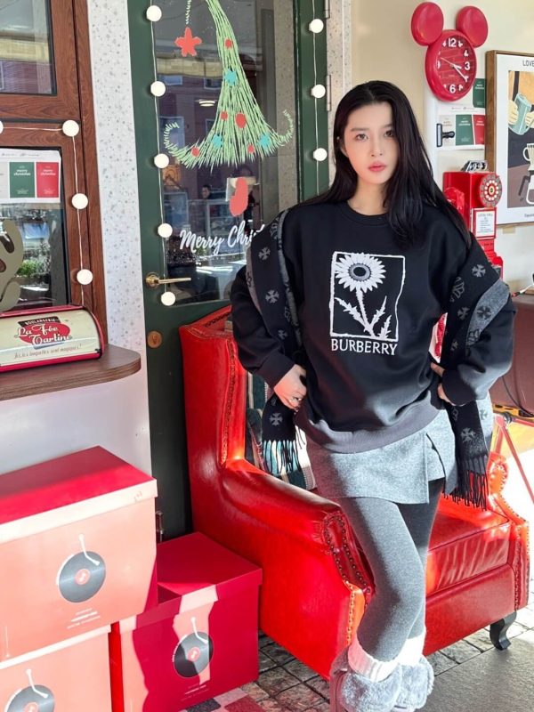 Burberry Sunflower Crew Neck Sweatshirt- Black