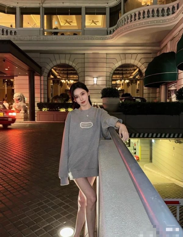 Dior Men's Front Logo Patch Couture Sweatshirt- Grey (6) Dior Men's Front Logo Patch Couture Sweatshirt- Grey