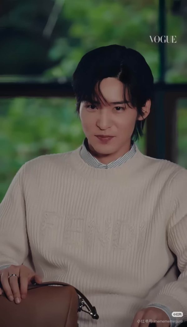 Fendi Men's Crew-neck Sweater- Off-White