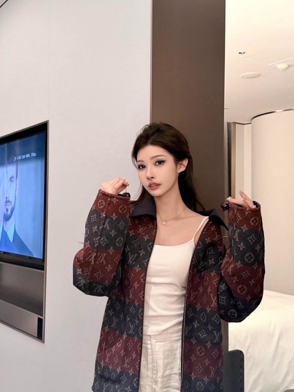 Louis Vuitton Double Face Reversible Workwear Blouson- Navy and Burgundy (6) Louis Vuitton Double Face Reversible Blouson Jacket- Navy and Burgundy.