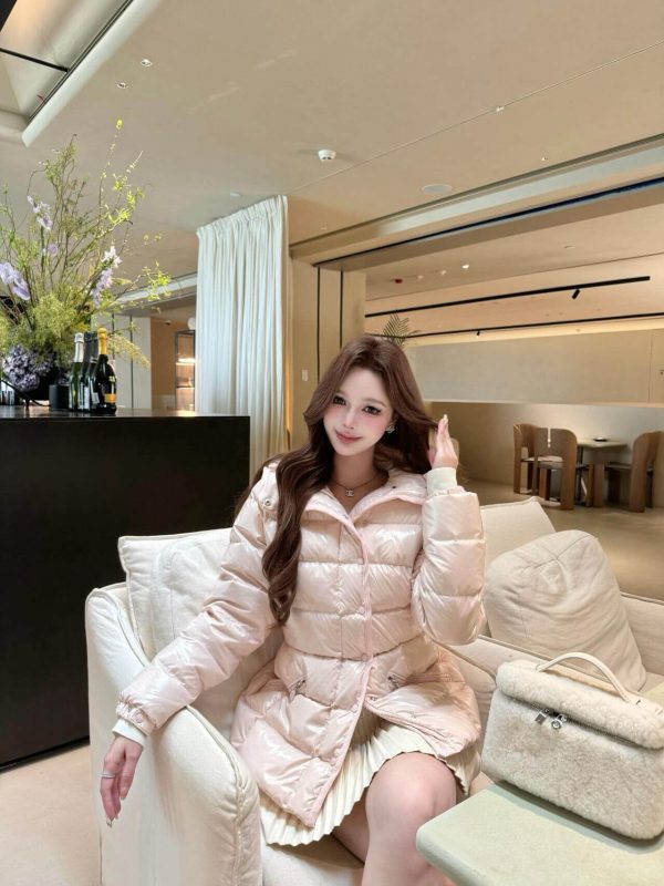 Moncler Barante Slim Waist Down Jacket- Pink
