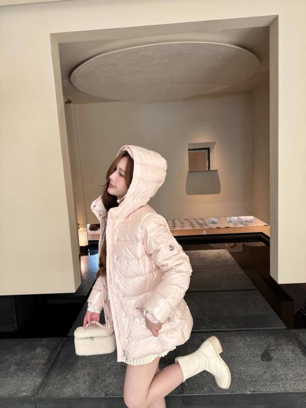 Moncler Barante Slim Waist Down Jacket- Pink