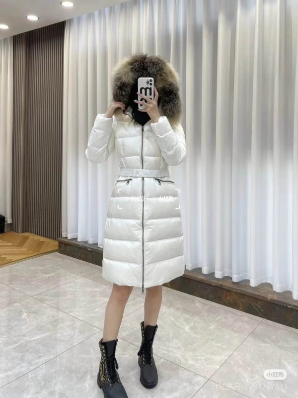 Moncler Boedic Puffer with Belt and Fur Collar Jacket- White