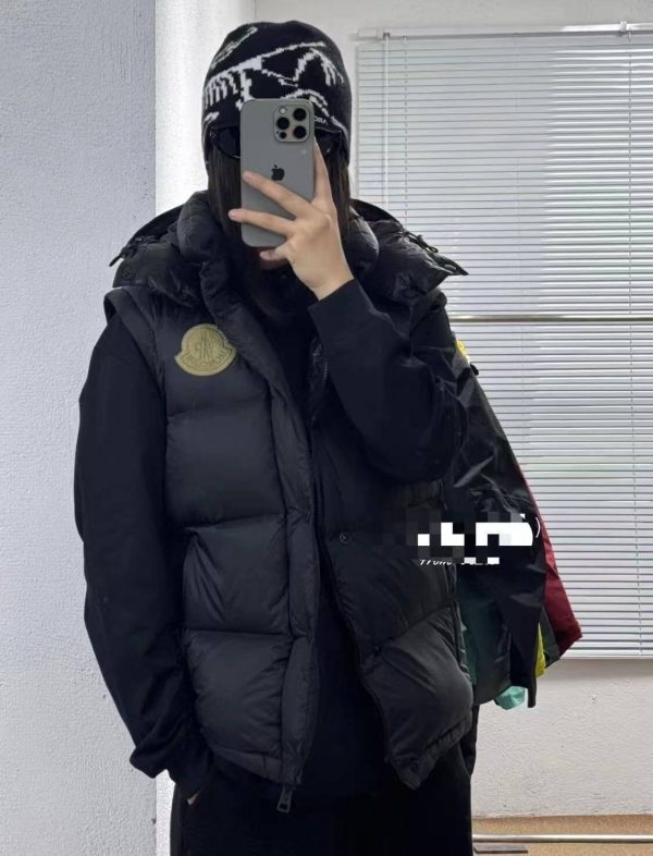 Moncler Cyclone 2-in-1 Hooded Short Down Jacket- Black