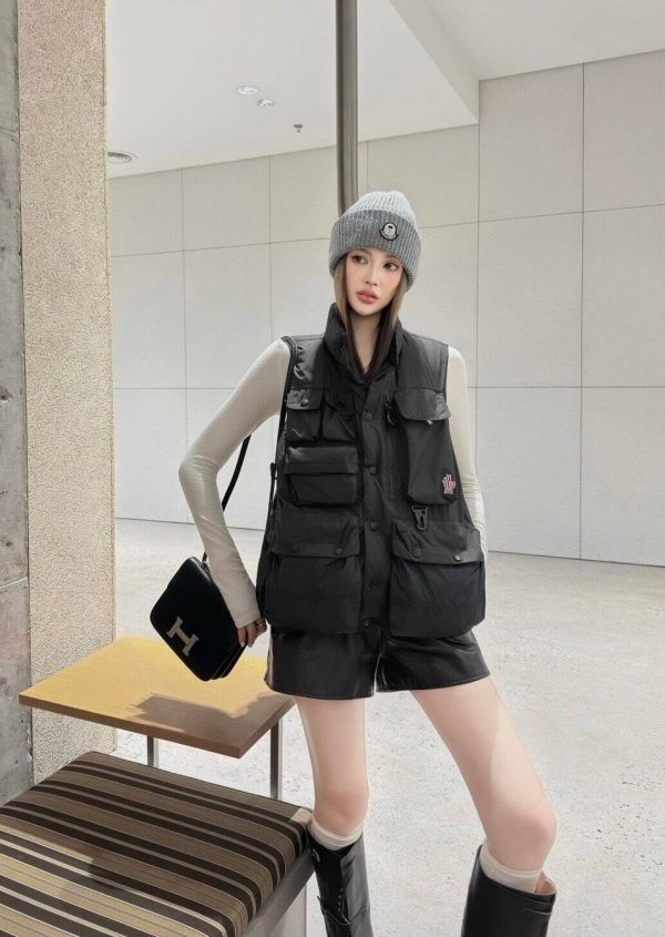 Moncler Grenoble Day-Namic Multi-Pocket Down Vest- Black