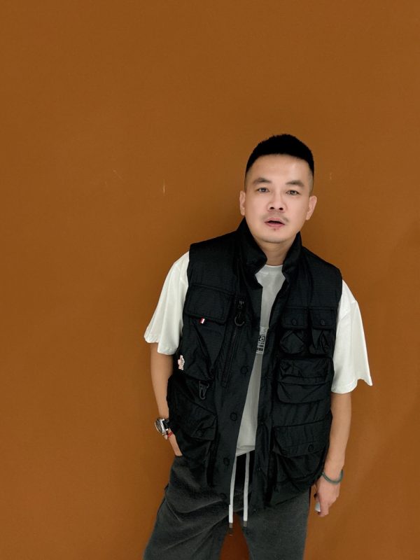 Moncler Grenoble Day-Namic Multi-Pocket Down Vest- Black