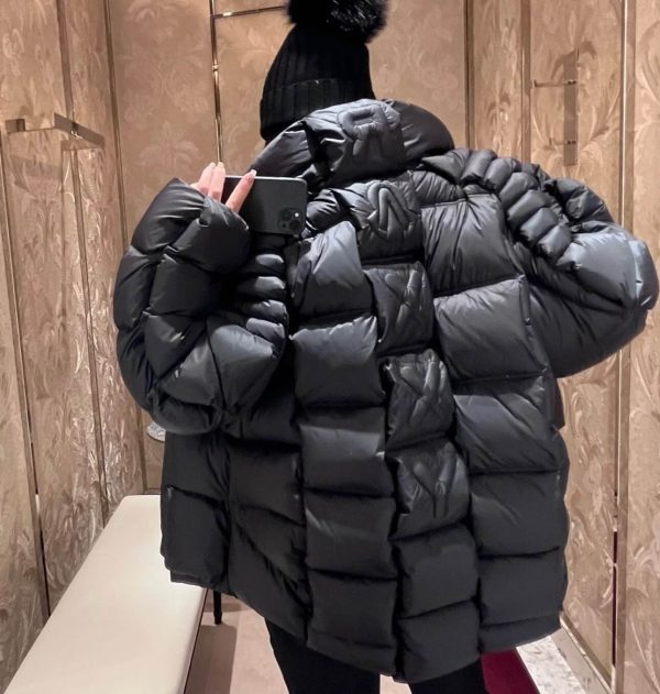 Moncler Maya 3D Quilted Zipper Down Jacket- Black (2) Moncler Maya 3D Quilted Zipper Down Jacket- Black