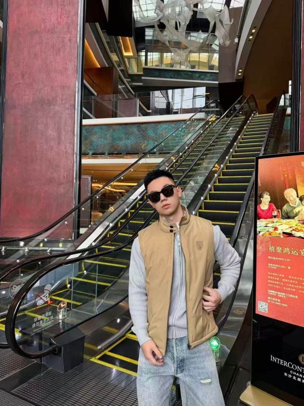 Polo Ralph Lauren Abottson Gabardine Gilet Vest- Beige