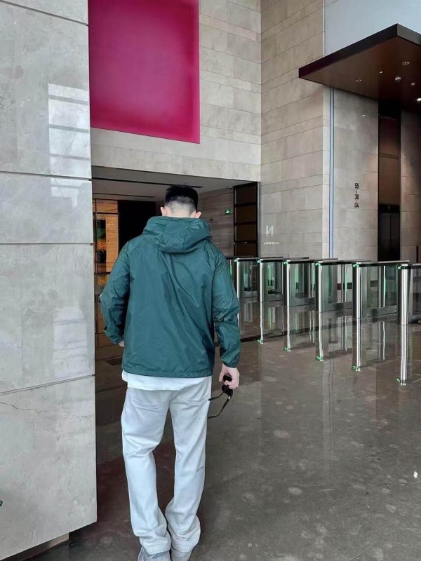 Prada Zipper Recycled Re-Nylon Hooded Jacket- Jungle Green (5) Prada Zipper Recycled Re-Nylon Hooded Jacket- Jungle Green