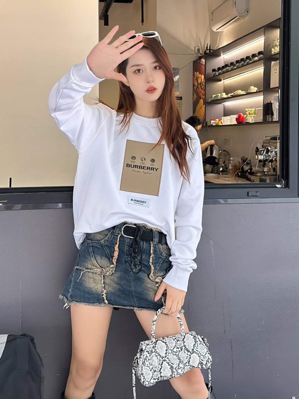 Burberry Patch Label Crew Neck Sweatshirt- White