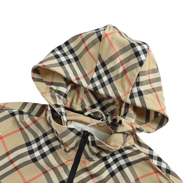 Burberry Vintage Belt Hoodie Check Jacket- Archive Beige