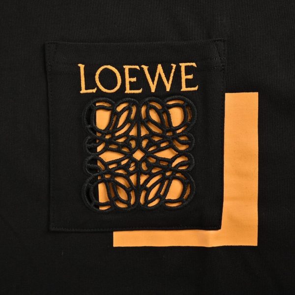 Loewe Cutout Logo Overlapping Pockets long-sleeved T-shirt- Black