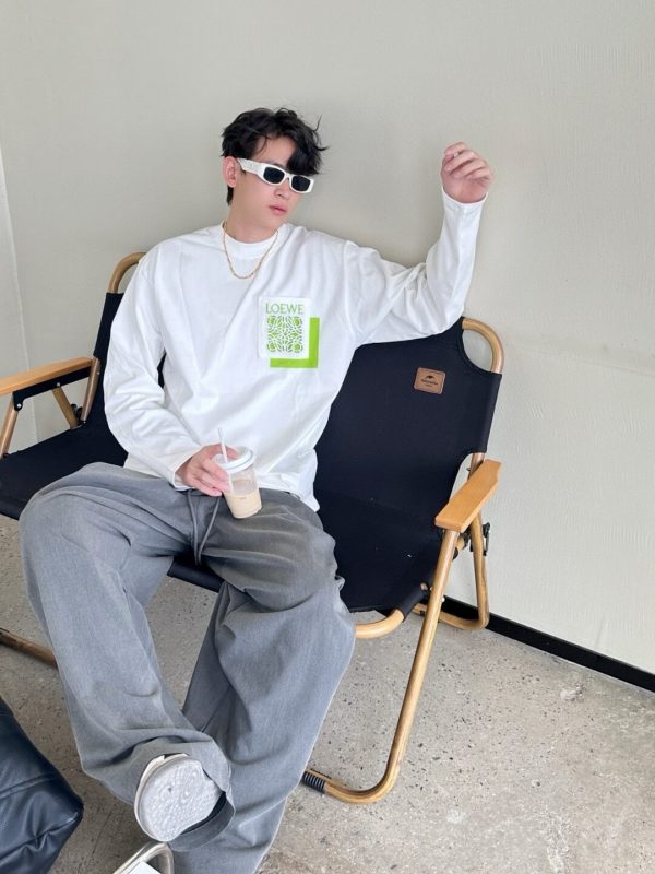 Loewe Cutout Logo Overlapping Pockets long-sleeved T-shirt- White