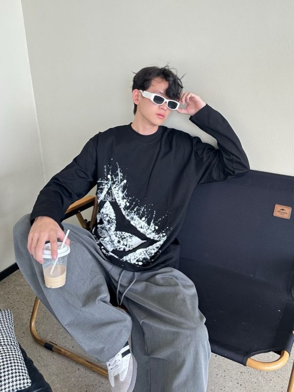 Louis Vuitton with clover splatter print long-sleeved T-shirt- Black