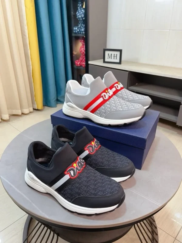 Dior D-Wander Men's Grey Mesh Sneaker