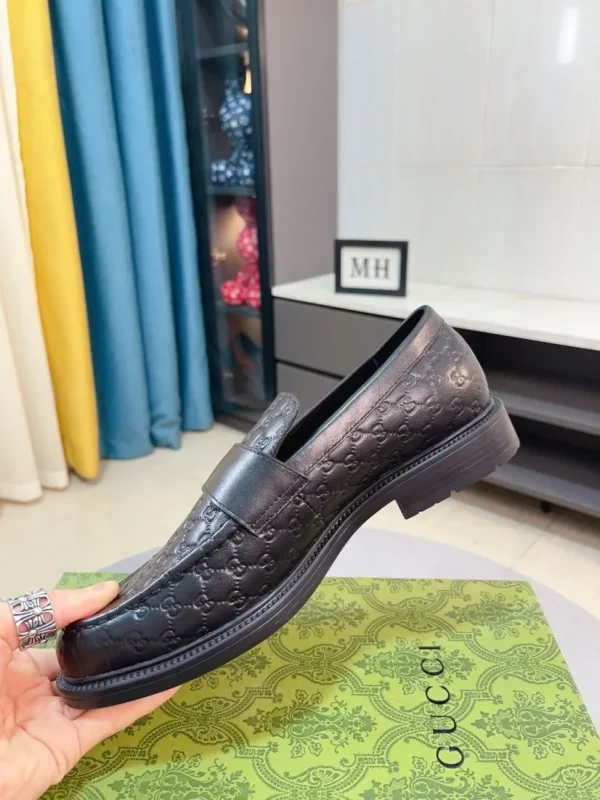 Gucci Ragazzo Men's Black Leather Loafer - Italian Cowhide