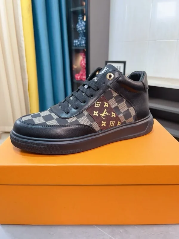 Louis Vuitton Beverly Hills Men's Black Leather Sneakers
