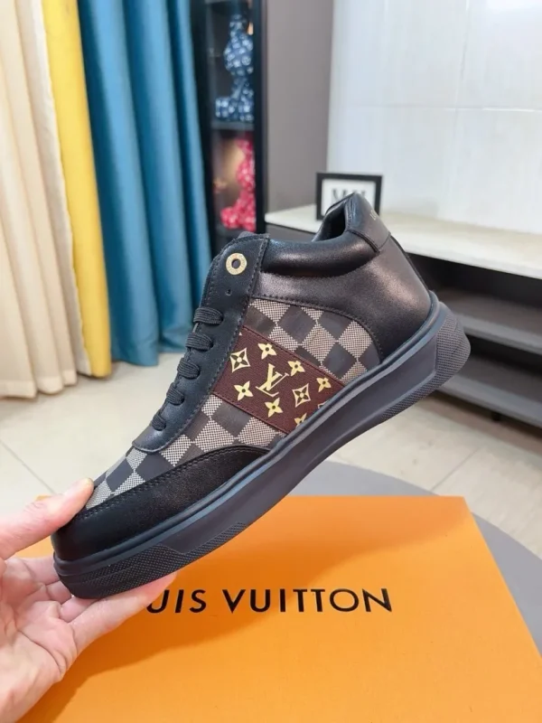 Louis Vuitton Beverly Hills Men's Black Leather Sneakers
