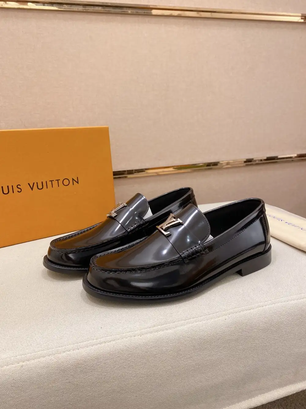 Louis Vuitton Major Loafer - Black Leather Elegance