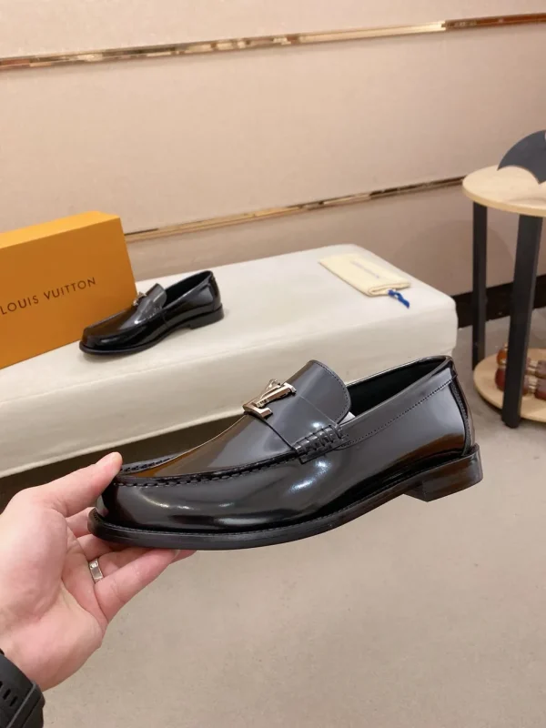 Louis Vuitton Major Loafer - Black Leather Elegance