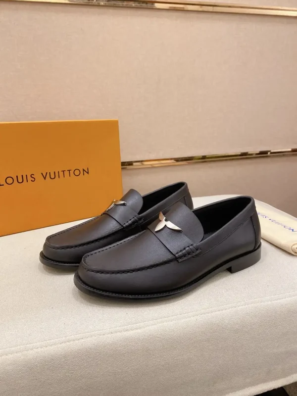 Louis Vuitton Major Loafer Men's Black Leather