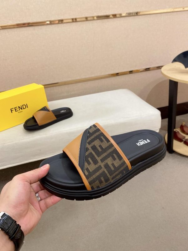 Fendi- black- slides (3) Fendi black slides